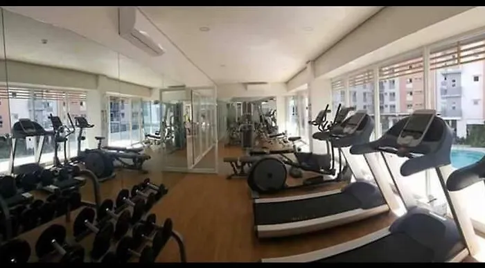 Mivesa Gardens Residences Condominium アパートホテル *